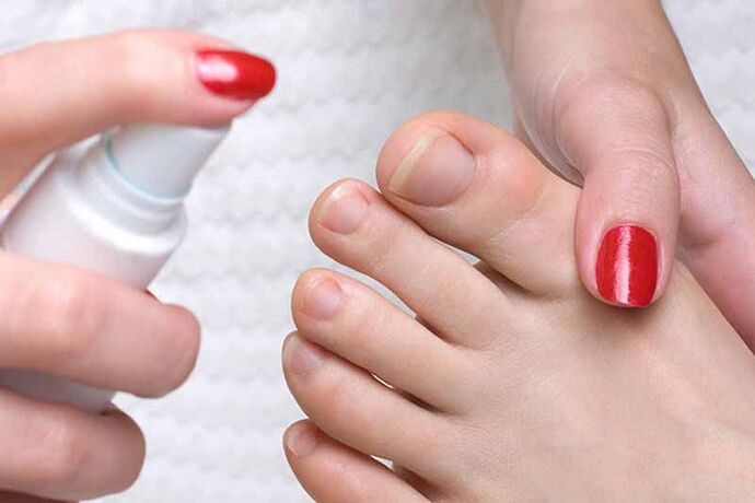 Spray for nail fungus